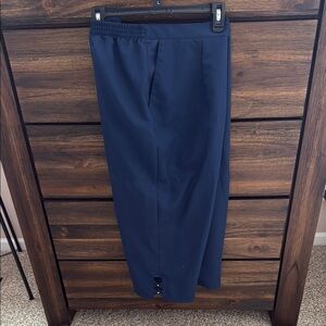 Women’s Navy Ankle Pants